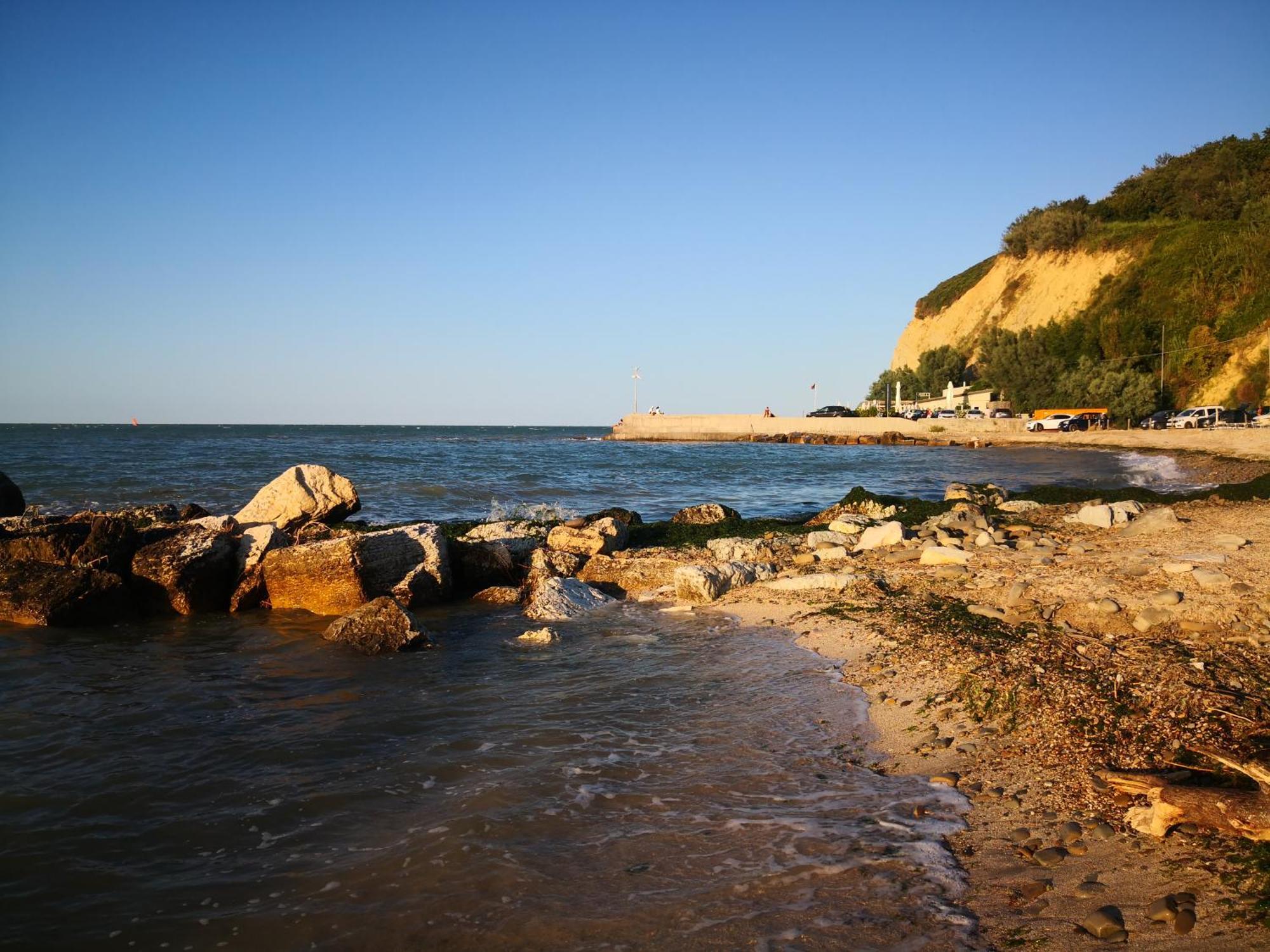 Residence Baia Vallugola Castel di Mezzo Εξωτερικό φωτογραφία