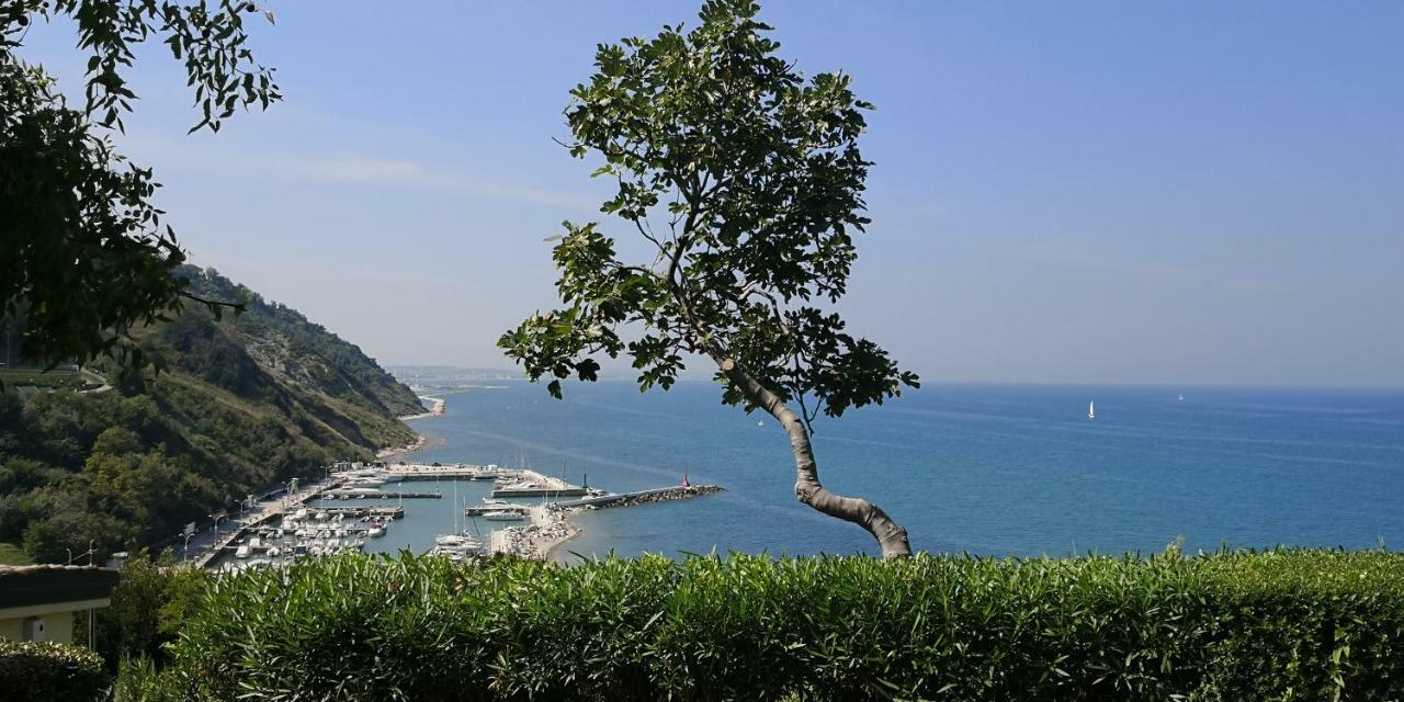Residence Baia Vallugola Castel di Mezzo Εξωτερικό φωτογραφία